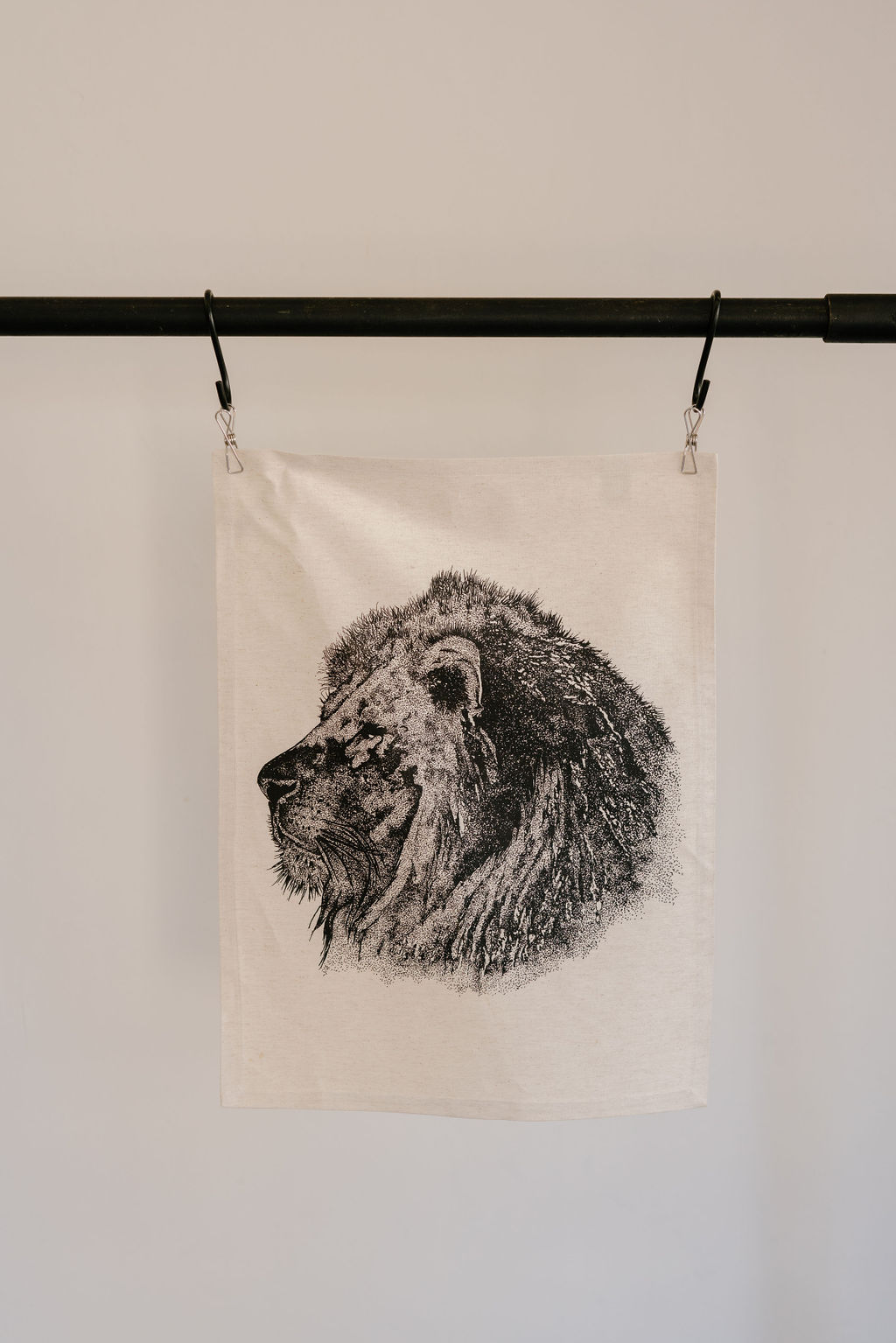 Lion Dishtowel - Linen